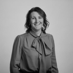 Dr Julie Humphreys photo