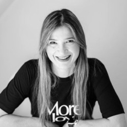 Stella Gavinho photo